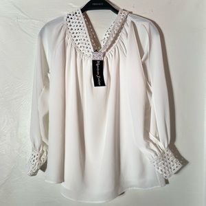 NWT Mainstream Boutique Arielle Ivory cage shirt